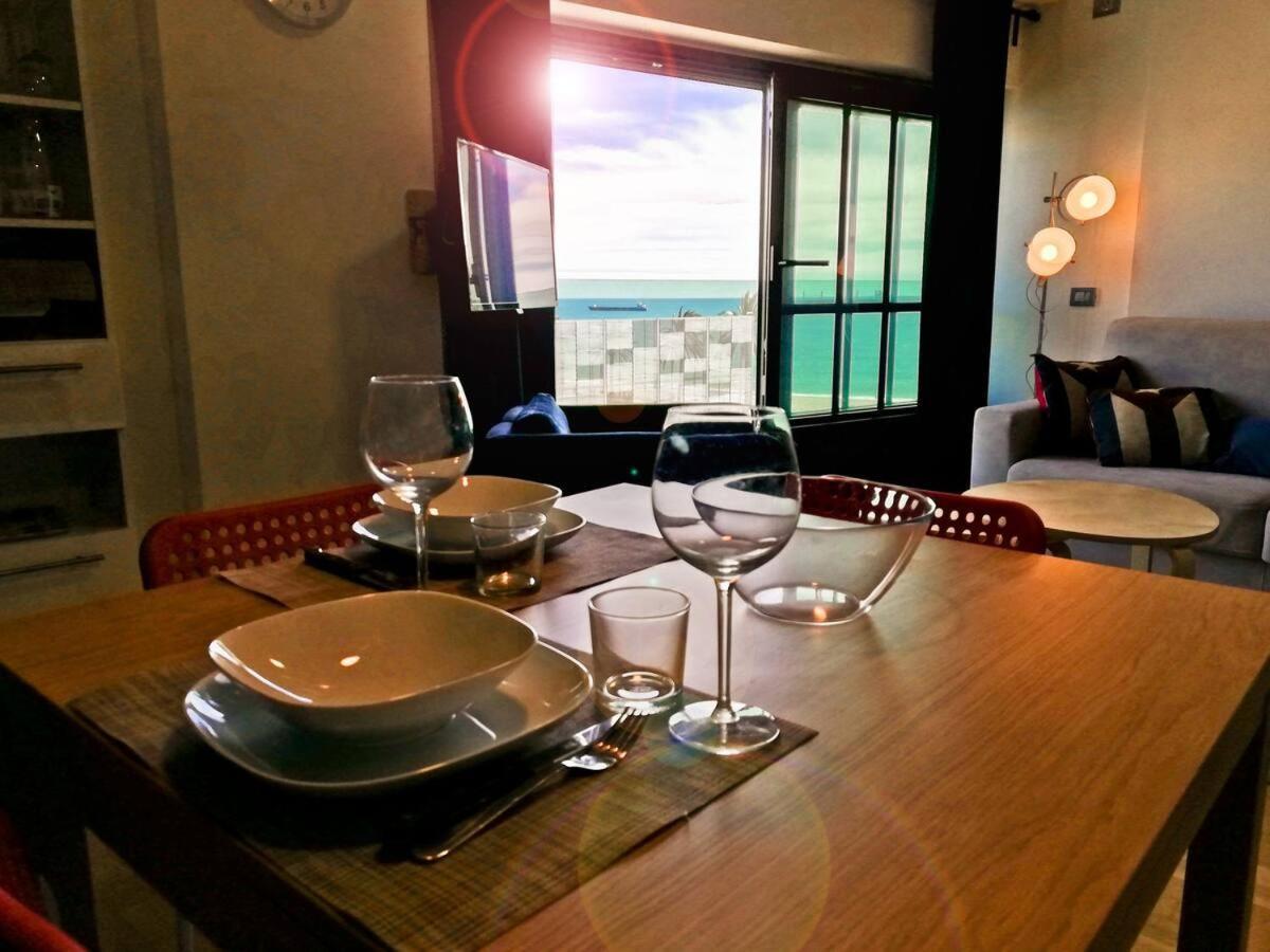 דירות סאבונה Modern & Bright Flat - 2 Min From The Sea מראה חיצוני תמונה
